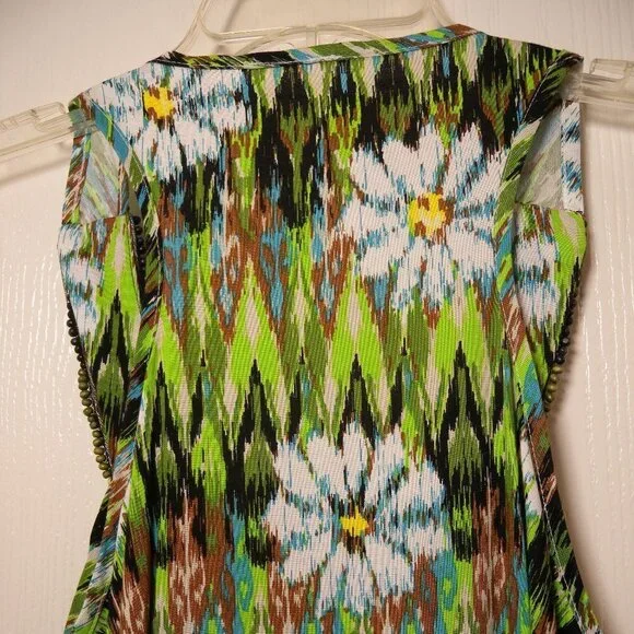Green Floral Beaded Halter Style Top 1X - Picture 5 of 12